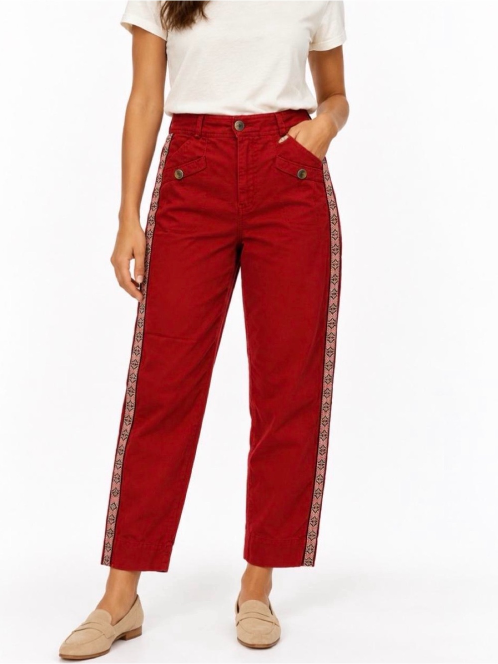 $130 - By Anthropologie Red Embroidered Side Stripe Cropped Pants | Size 8